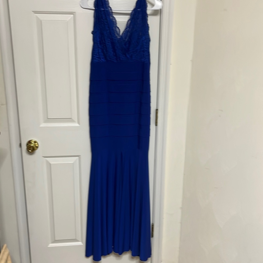 Celavie formal dress, pre owned , gently used . Color blue, size large